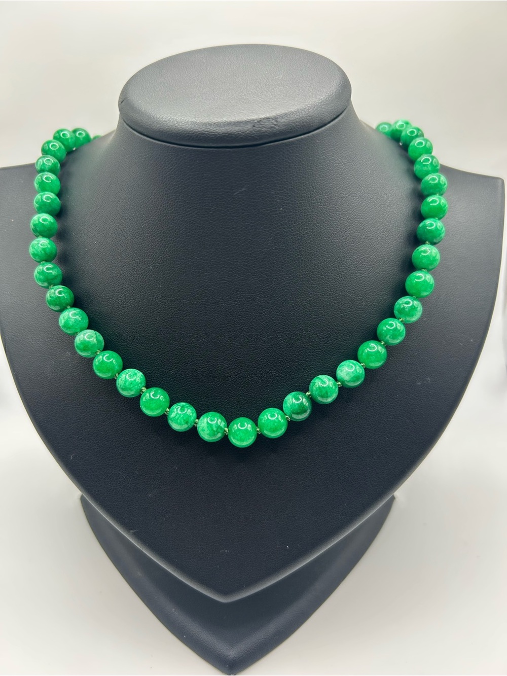 8-9mm aventurine beaded necklace with magnetic clasp